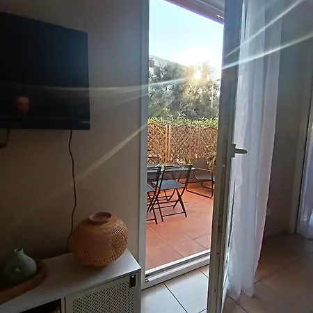 Apartment Climatise Avec Terrasse Port De Porto-vecchio *
